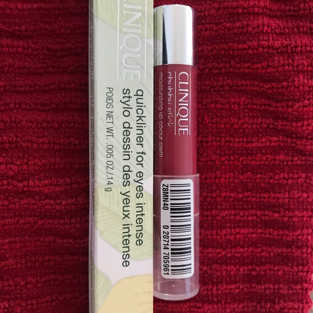 Clinique Essentials for lips and eyes - Picture 3 of 3